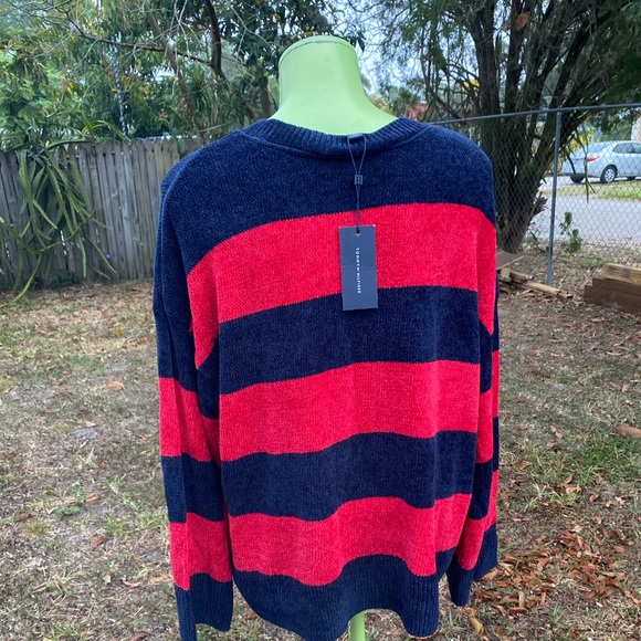 Tommy Hilfiger Global Chenille V-Neck Sweater Size M NWT - Picture 6 of 7